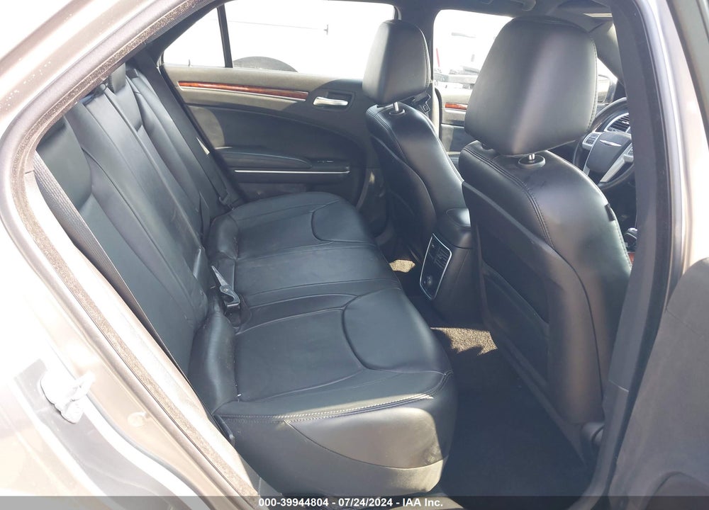2014 CHRYSLER 300 VIN: 2C3CCAAG1EH262946