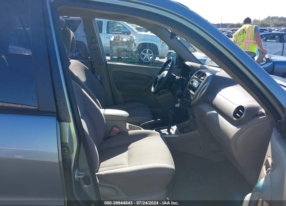 2005 TOYOTA RAV4 VIN: JTEGD20V250089647