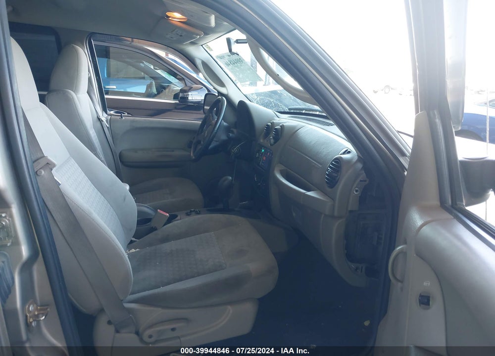2007 JEEP LIBERTY SPORT VIN: 1J4GL48K57W710161