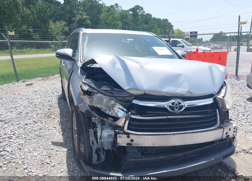 2014 TOYOTA HIGHLANDER XLE V6 VIN: 5TDKKRFH7ES035532