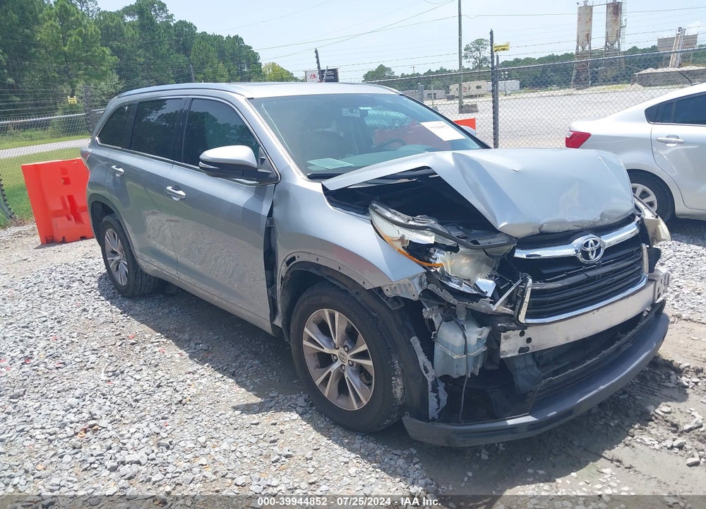 2014 TOYOTA HIGHLANDER XLE V6 VIN: 5TDKKRFH7ES035532