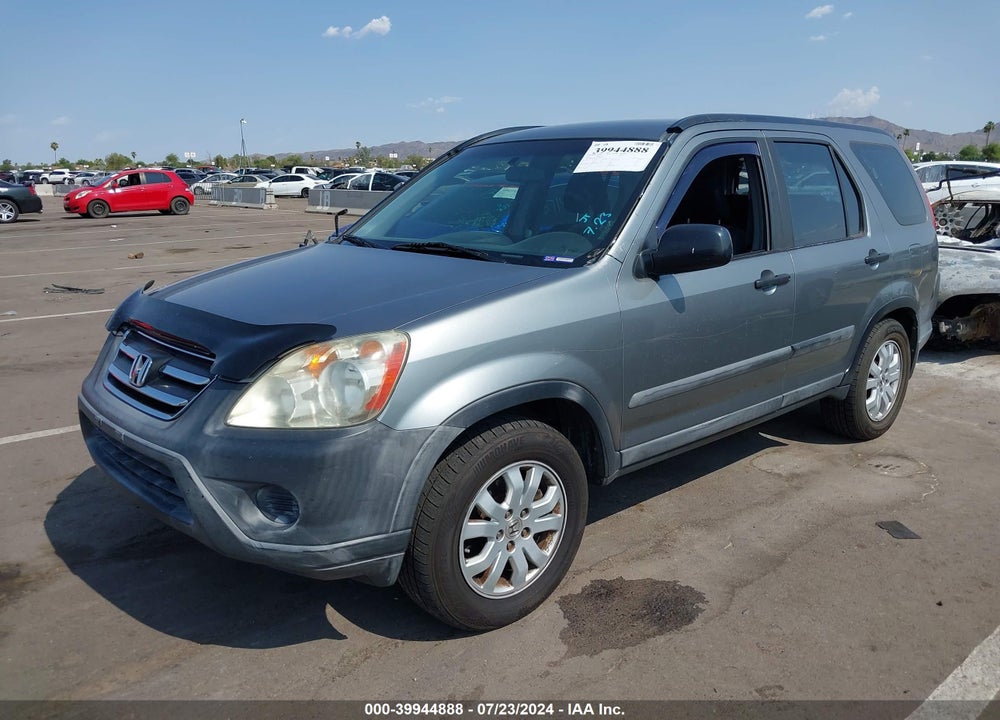 2005 HONDA CR-V LX VIN: SHSRD68505U308298