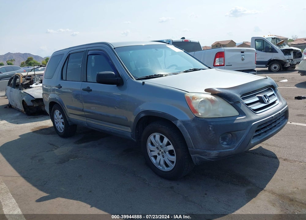 2005 HONDA CR-V LX VIN: SHSRD68505U308298