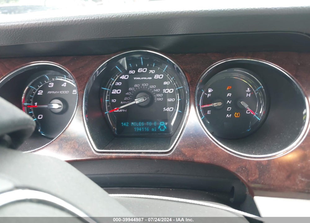 2011 FORD TAURUS LIMITED VIN: 1FAHP2FW6BG111402