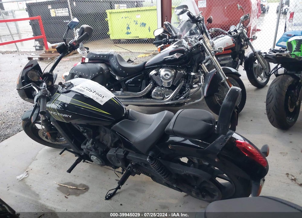 2017 VICTORY MOTORCYCLES OCTANE VIN: 5VPFTB002H3002728