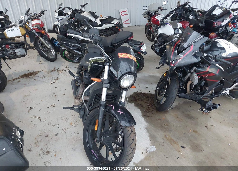 2017 VICTORY MOTORCYCLES OCTANE VIN: 5VPFTB002H3002728