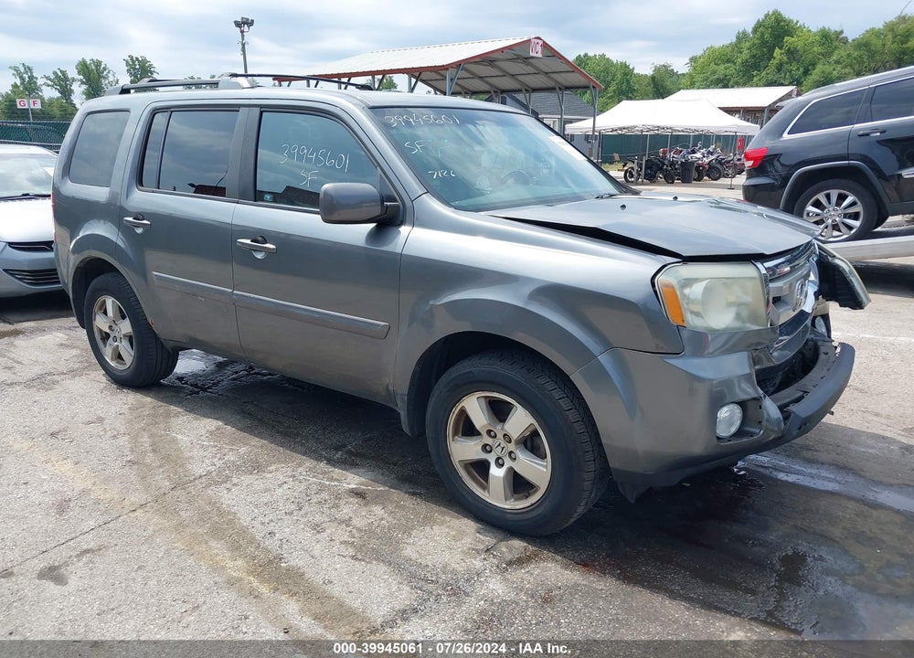 2011 HONDA PILOT EX-L VIN: 5FNYF4H50BB018866