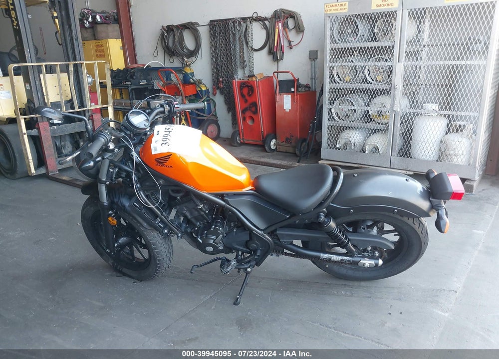 2019 HONDA CMX300 VIN: MLHNC5319K5200084