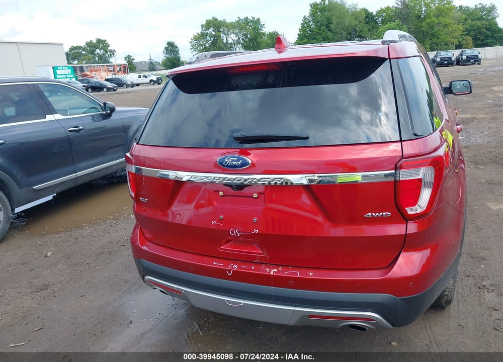 2017 FORD EXPLORER XLT VIN: 1FM5K8D85HGD84161