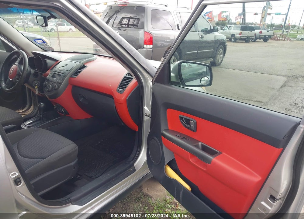 2010 KIA SOUL SPORT VIN: KNDJT2A28A7028175