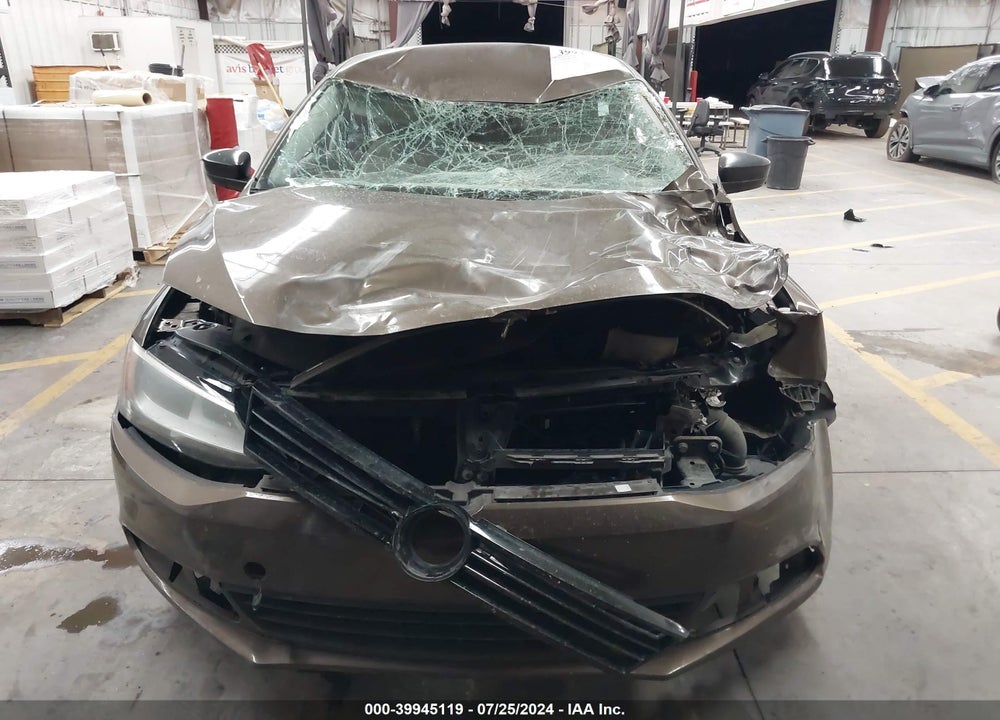 2014 VOLKSWAGEN JETTA 2.0L S VIN: 3VW2K7AJ1EM243546