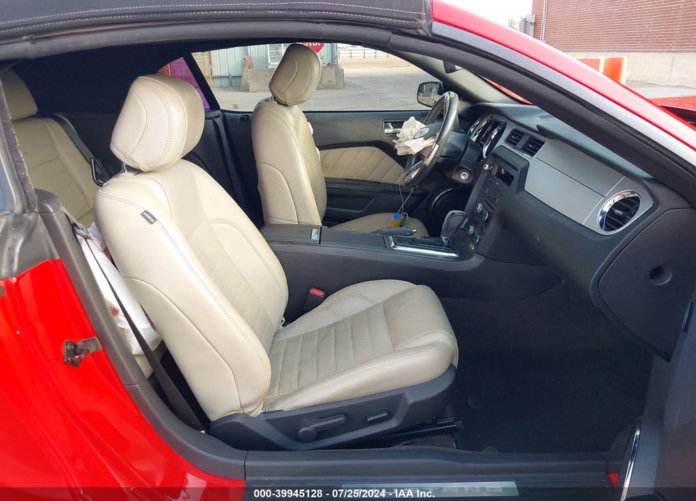 2014 FORD MUSTANG GT PREMIUM VIN: 1ZVBP8FF5E5268323