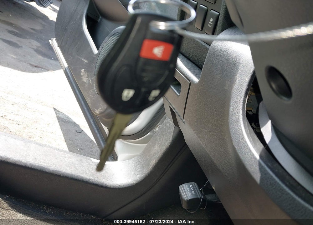2015 NISSAN ROGUE SELECT S VIN: JN8AS5MT1FW157627