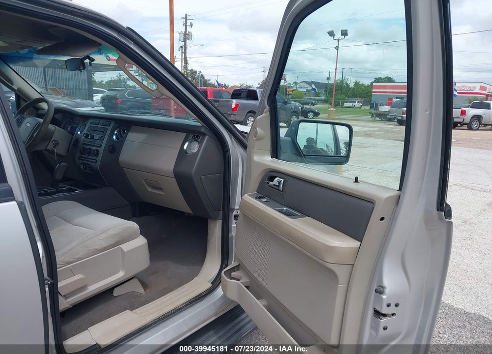 2007 FORD EXPEDITION EL XLT VIN: 1FMFK15507LA85747