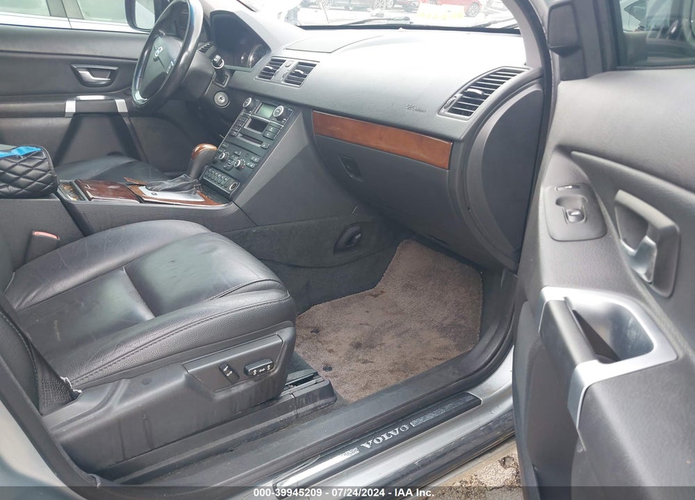 2014 VOLVO XC90 3.2/3.2 PLATINUM/3.2 PREMIER PLUS VIN: YV4952CY2E1683095