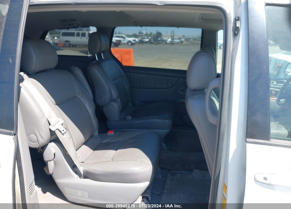 2008 TOYOTA SIENNA LIMITED/XLE VIN: 5TDZK22C08S179606