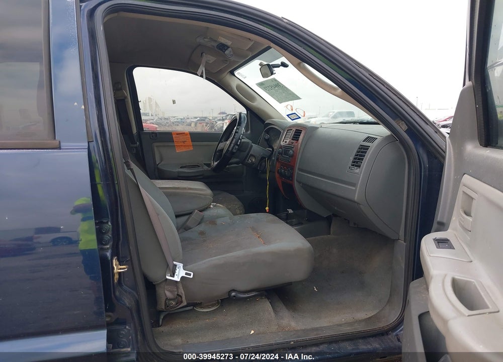 2005 DODGE DAKOTA SLT VIN: 1D7HE48N55S165510