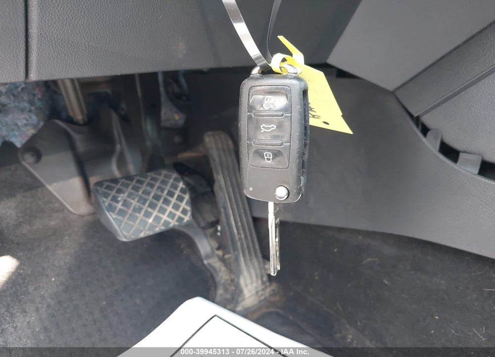 2014 VOLKSWAGEN JETTA 2.0L S VIN: 3VW2K7AJ7EM251439