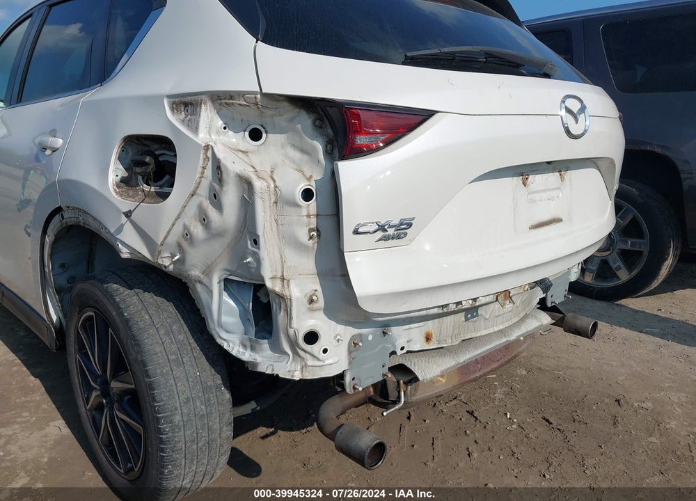 2018 MAZDA CX-5 TOURING VIN: JM3KFBCM6J0360142
