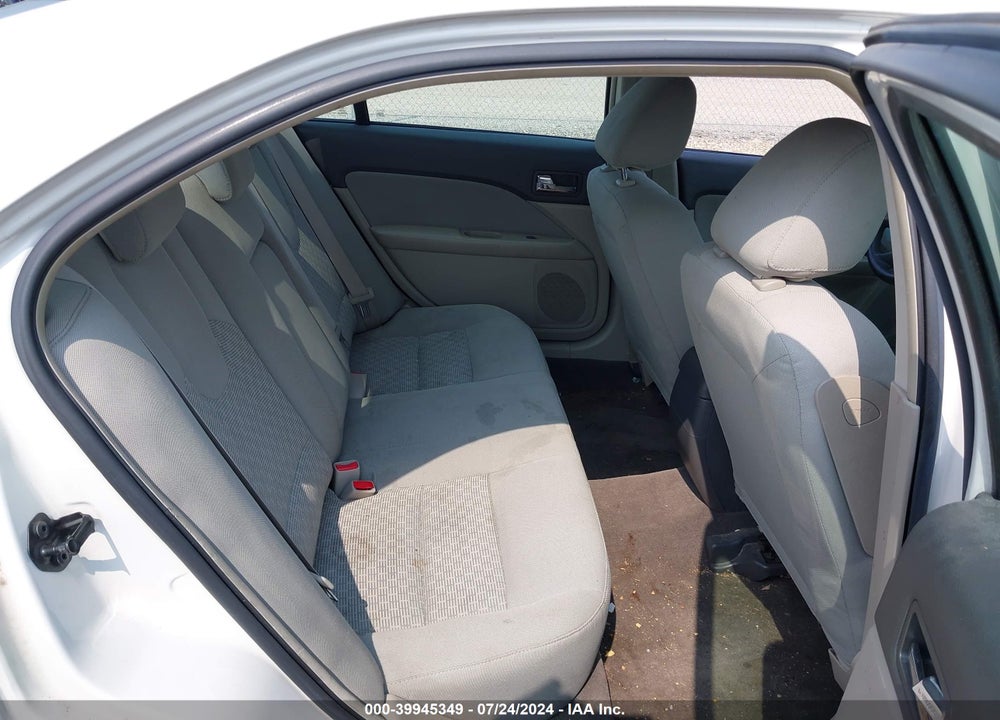 2010 FORD FUSION S VIN: 3FAHP0GA5AR137942