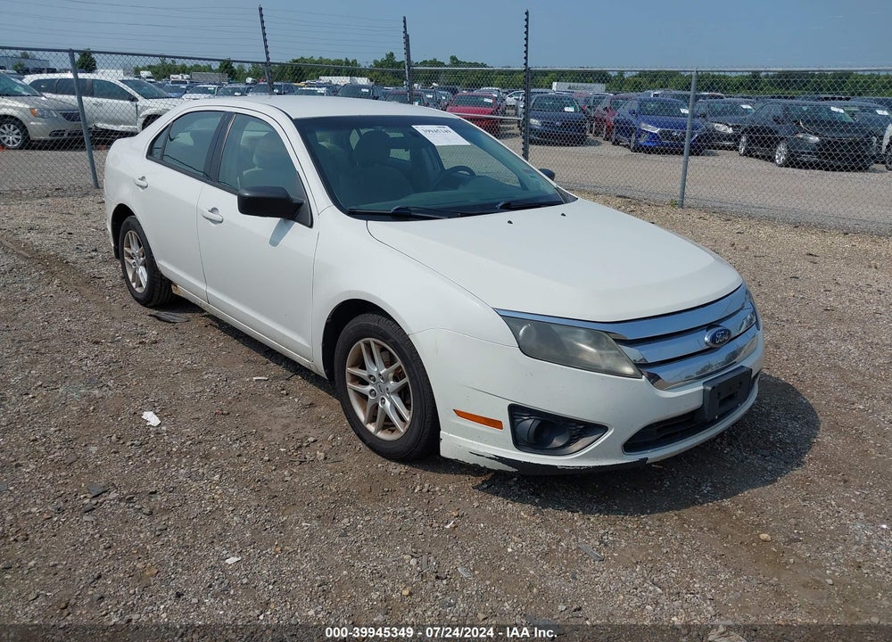 2010 FORD FUSION S VIN: 3FAHP0GA5AR137942