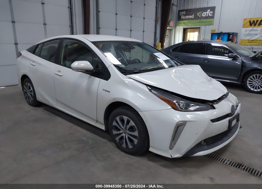2020 TOYOTA PRIUS LE AWD-E VIN: JTDL9RFU8L3021814