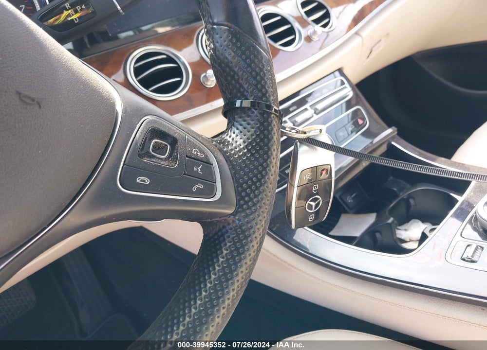 2017 MERCEDES-BENZ E 300 4MATIC VIN: WDDZF4KB0HA221380