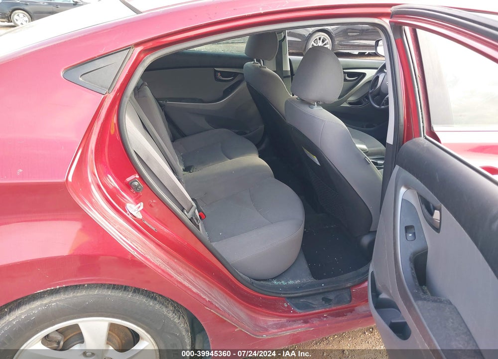 2014 HYUNDAI ELANTRA VIN: 5NPDH4AE8EH536622