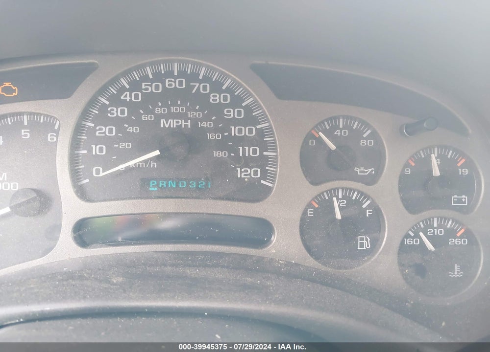 2005 GMC YUKON XL 1500 DENALI VIN: 1GKFK66U55J135918