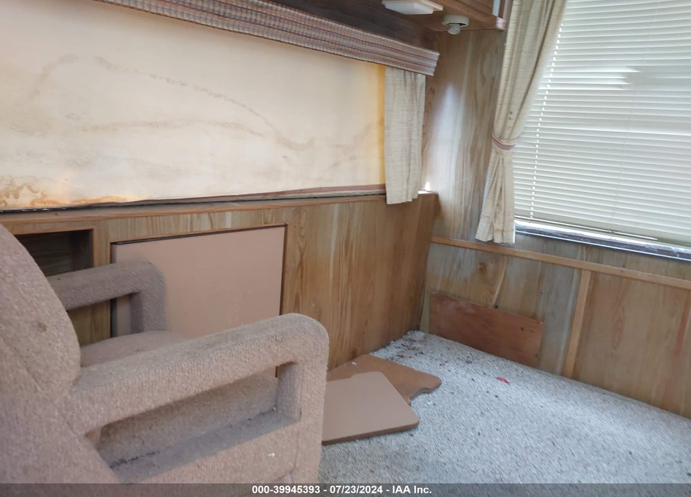 1987 FLEETWOOD TERRY VIN: 1EB5J2928H2925935