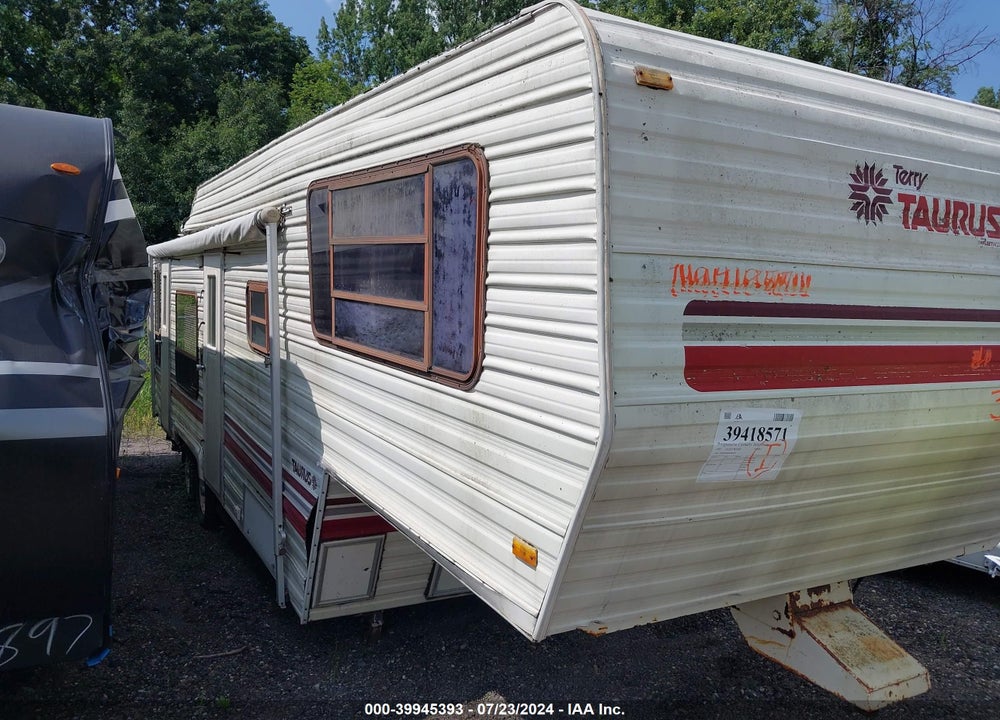 1987 FLEETWOOD TERRY VIN: 1EB5J2928H2925935