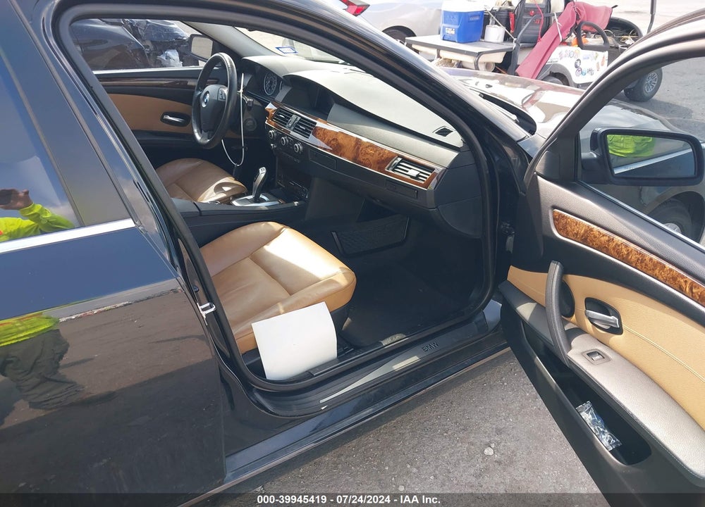 2010 BMW 528I XDRIVE VIN: WBANV1C57AC157414