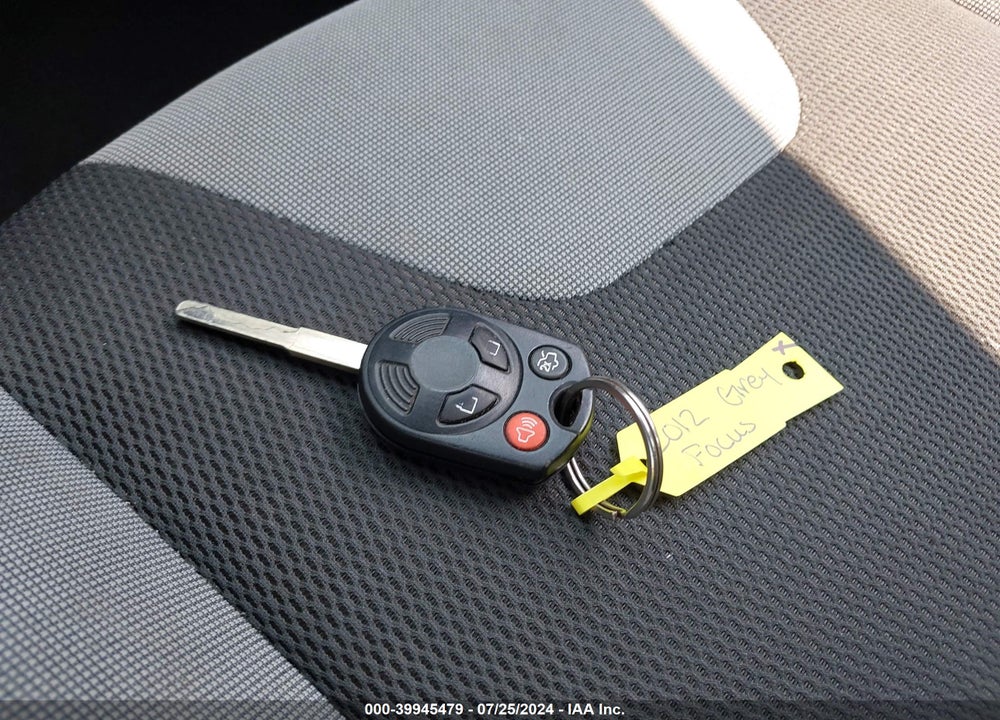 2012 FORD FOCUS SE VIN: 1FAHP3F2XCL310030