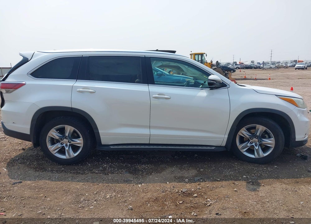 2015 TOYOTA HIGHLANDER LIMITED PLATINUM V6 VIN: 5TDYKRFH2FS047809
