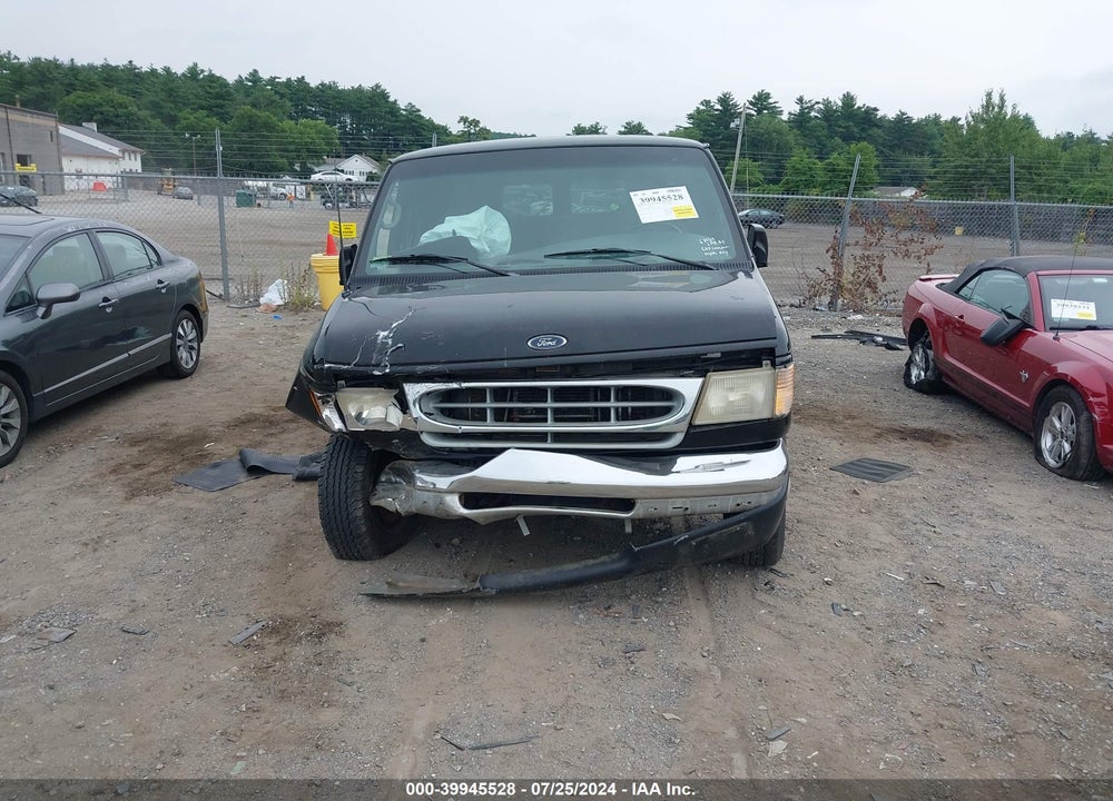 2001 FORD E-350 SUPER DUTY XL/XLT VIN: 1FBSS31S61HB54692