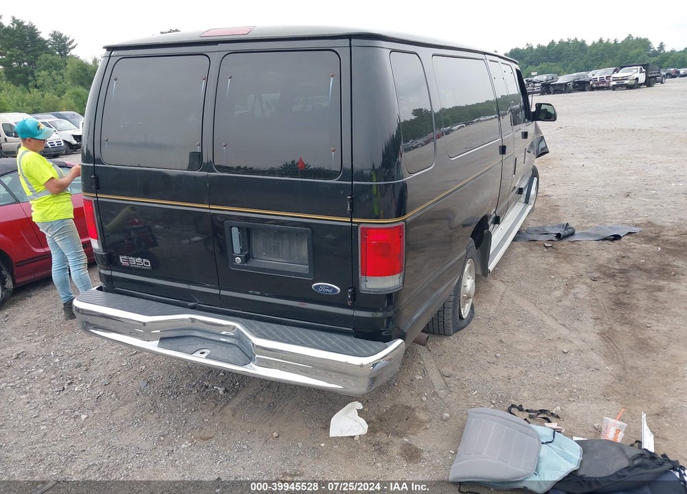 2001 FORD E-350 SUPER DUTY XL/XLT VIN: 1FBSS31S61HB54692