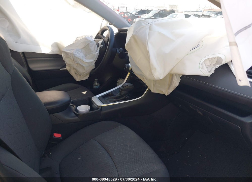 2024 TOYOTA RAV4 XLE VIN: 2T3W1RFV1RW330947
