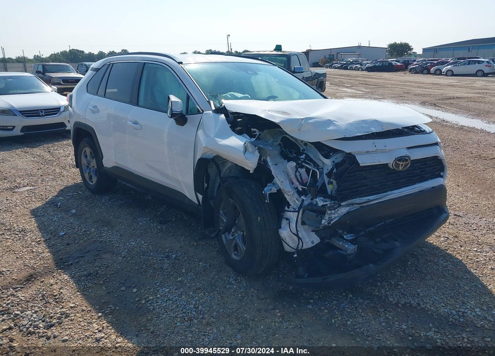 2024 TOYOTA RAV4 XLE VIN: 2T3W1RFV1RW330947