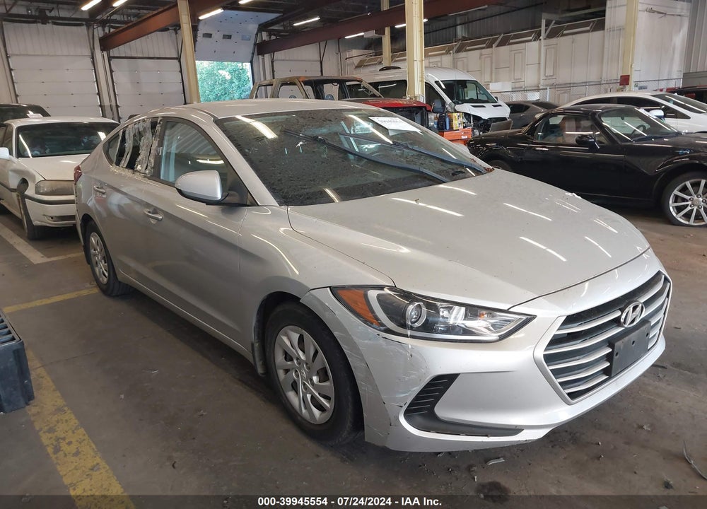 2018 HYUNDAI ELANTRA SE VIN: 5NPD74LF8JH351344