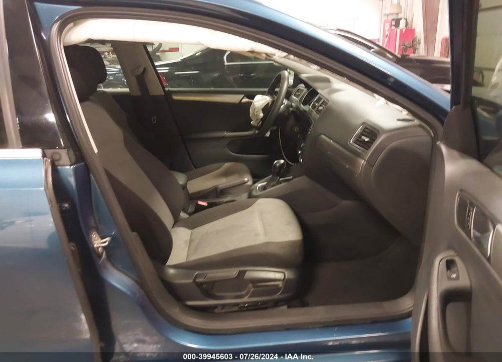 2017 VOLKSWAGEN JETTA 1.4T S VIN: 3VW2B7AJ6HM404588