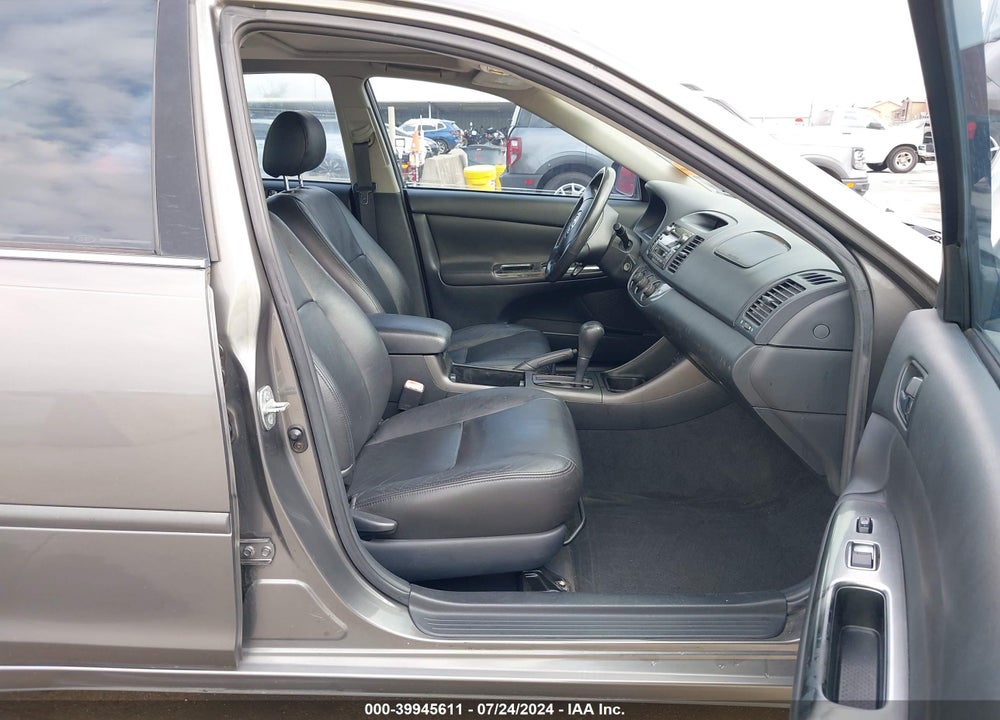 2004 TOYOTA CAMRY SE V6 VIN: 4T1BA32K64U020009