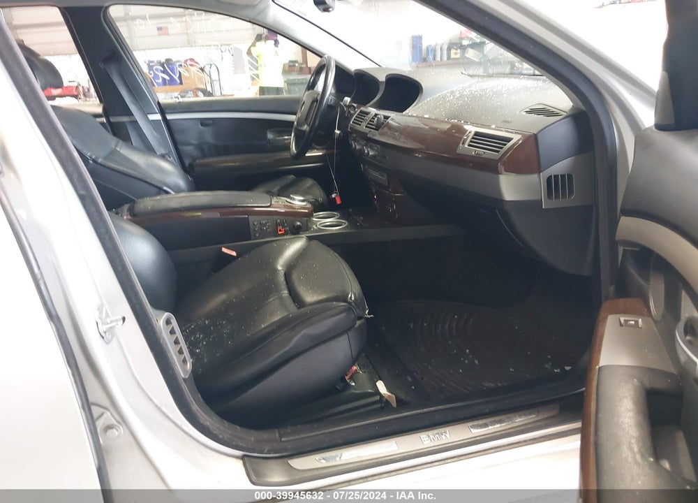 2008 BMW 750I VIN: WBAHL835X8DT12098