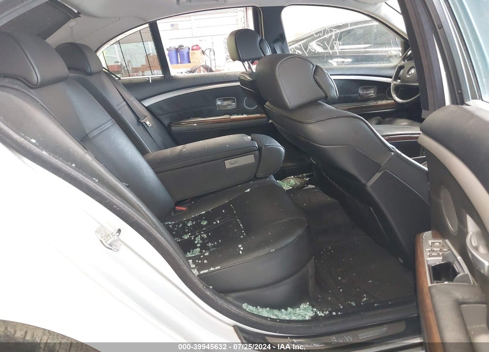2008 BMW 750I VIN: WBAHL835X8DT12098