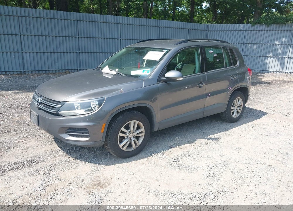 2016 VOLKSWAGEN TIGUAN S VIN: WVGBV7AX2GW577954
