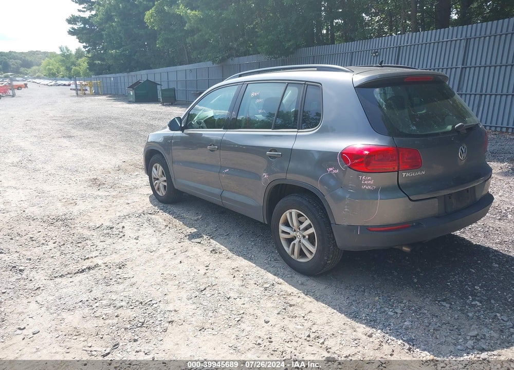 2016 VOLKSWAGEN TIGUAN S VIN: WVGBV7AX2GW577954