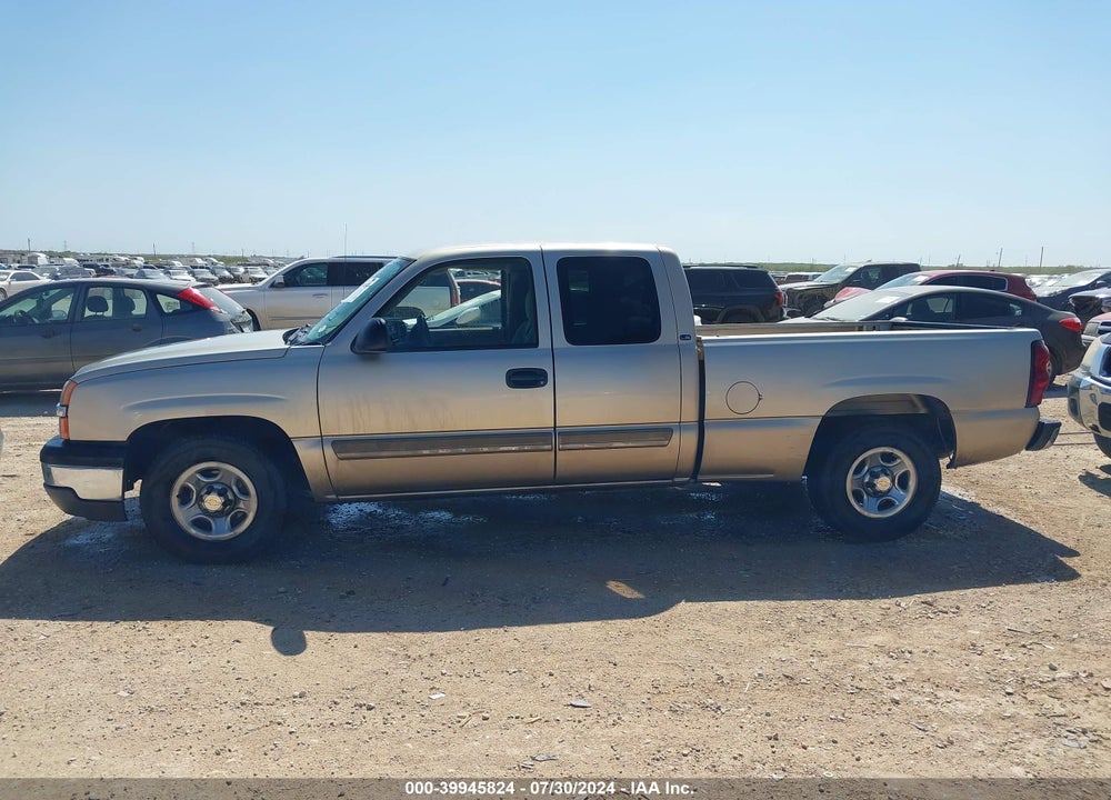 2004 CHEVROLET SILVERADO 1500 LS VIN: 2GCEC19V741222675
