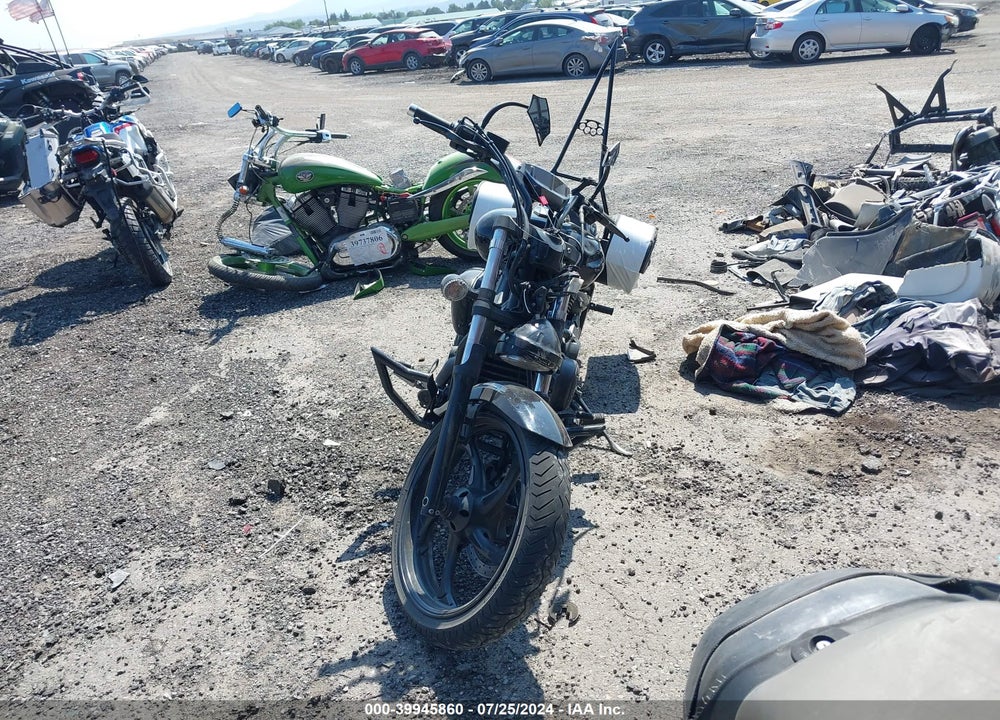 2013 YAMAHA XVS1300 CU VIN: JYAVP33E7DA008179