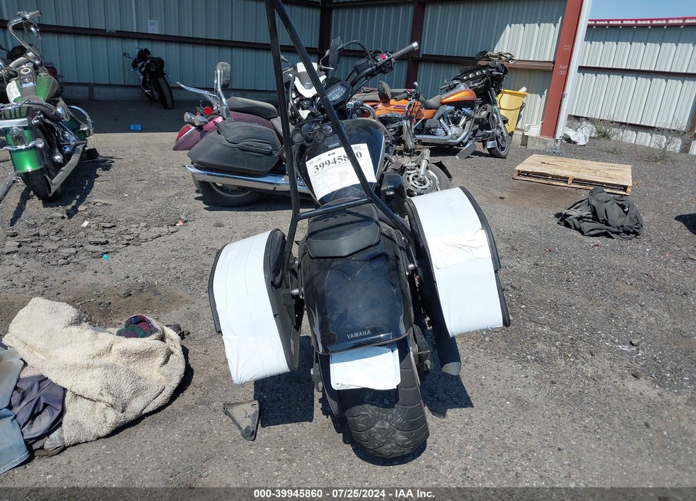 2013 YAMAHA XVS1300 CU VIN: JYAVP33E7DA008179