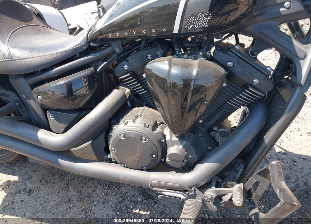 2013 YAMAHA XVS1300 CU VIN: JYAVP33E7DA008179
