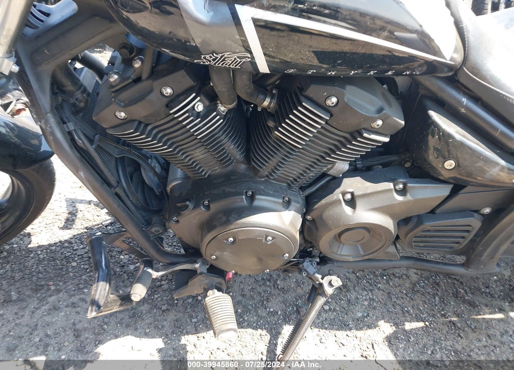 2013 YAMAHA XVS1300 CU VIN: JYAVP33E7DA008179